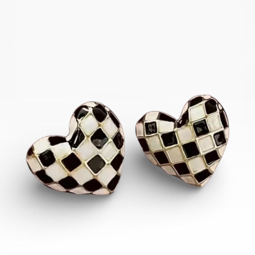 Tuckernuck Black, White, & Gold Checkerboard Heart Stud Earrings